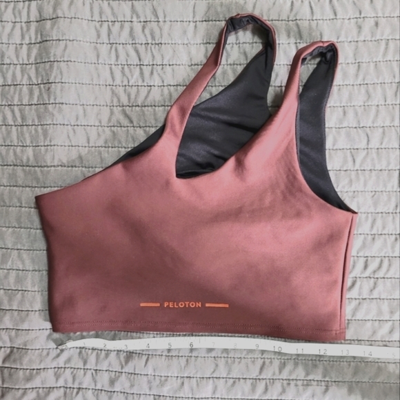Peloton Show Up Side to Side Bra One Shoulder - Picture 2 of 4